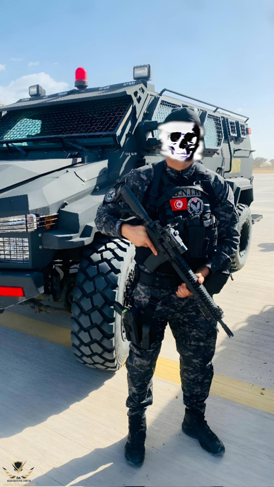 zb7GNoVi.jpg