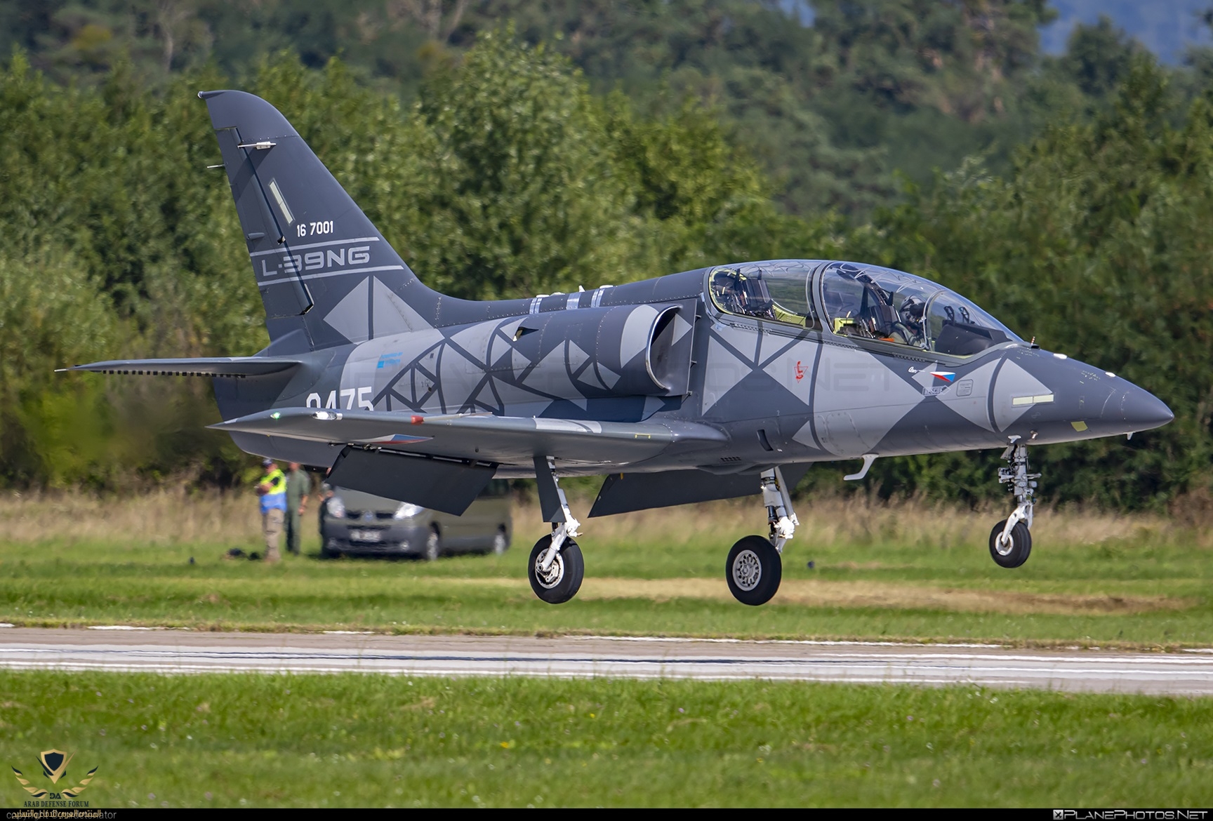 L-39NG_landing.jpg