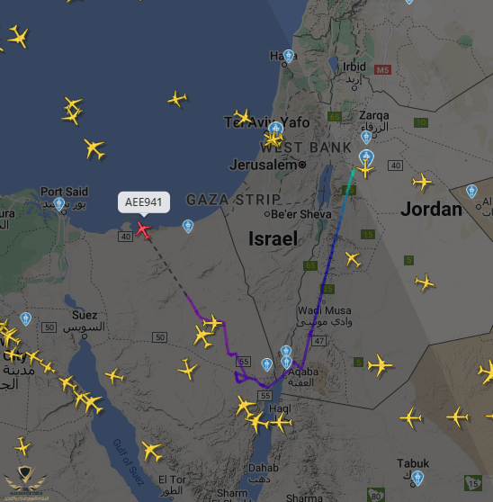 2024-04-19 04_40_43-Flightradar24_ Live Flight Tracker -is.png