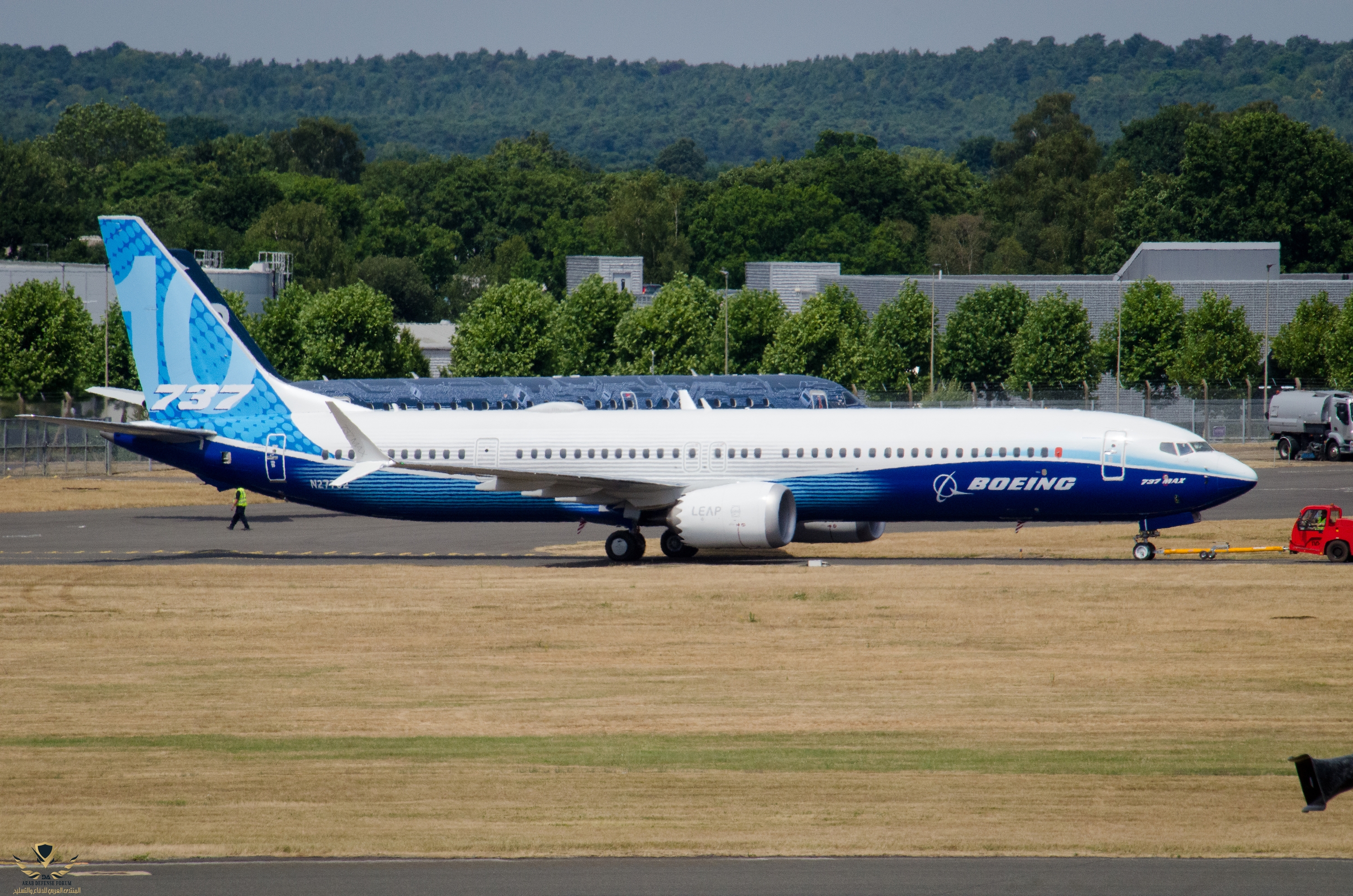 boeing-737-max-10-1g002-fia-2022.jpg