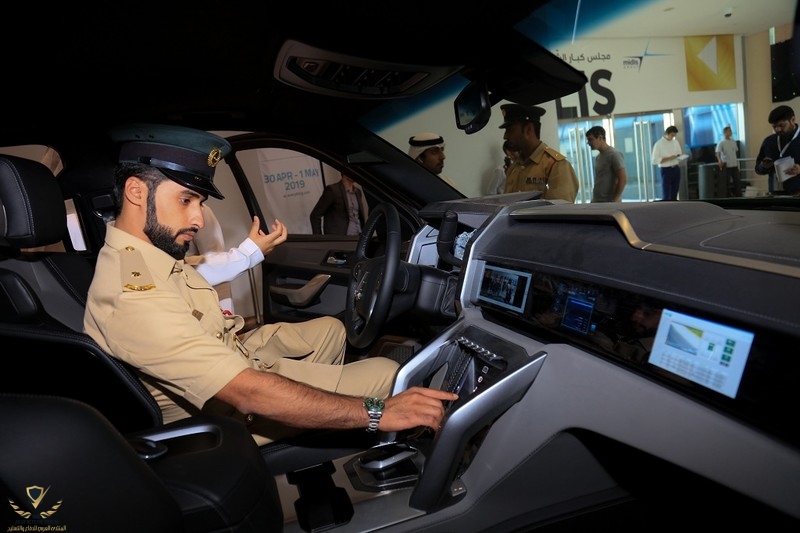 223141-20887916_EN_1539610559_BEAST-PATROL_Interior-with-Dubai-Police-Officer.jpeg