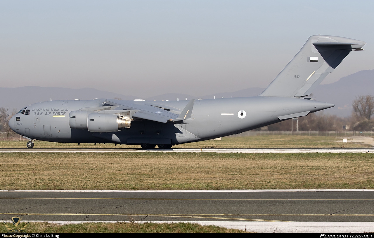 1223-united-arab-emirates-air-force-boeing-c-17a-globemaster-iii_PlanespottersNet_1520792_e68d...jpg