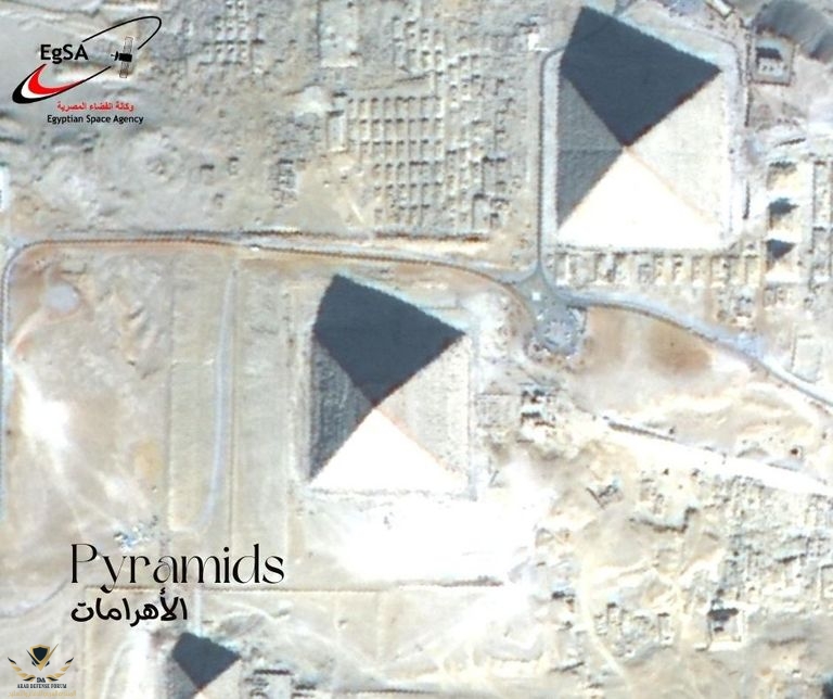 196-162613-egypt-photo-pyramids-satellite-2.jpeg