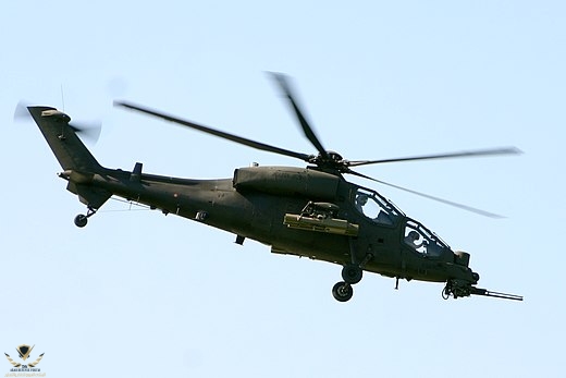 AgustaA129 مروحية أغستا ايه 129 الإيطالية الهجومية _03.jpg