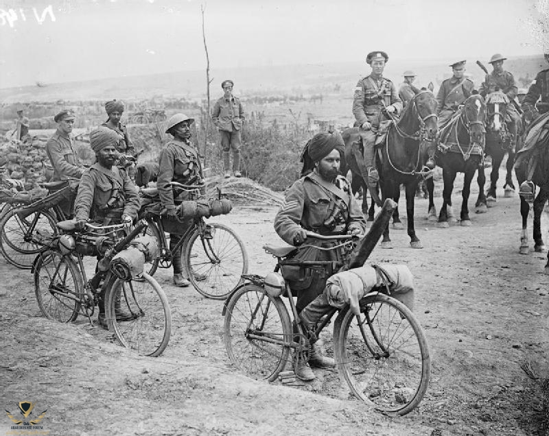 Indian-bicycle-troops-at-a-crossroads-on-the-Fricourt-Mametz-Road-Somme-France.-Dated-July-191...jpg