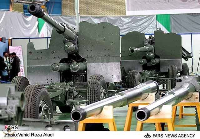 Saeer_100mm_automatic_anti-aircraft_gun_with_firing_radar_Iran_Iranian_army_defence_industry_m...jpg