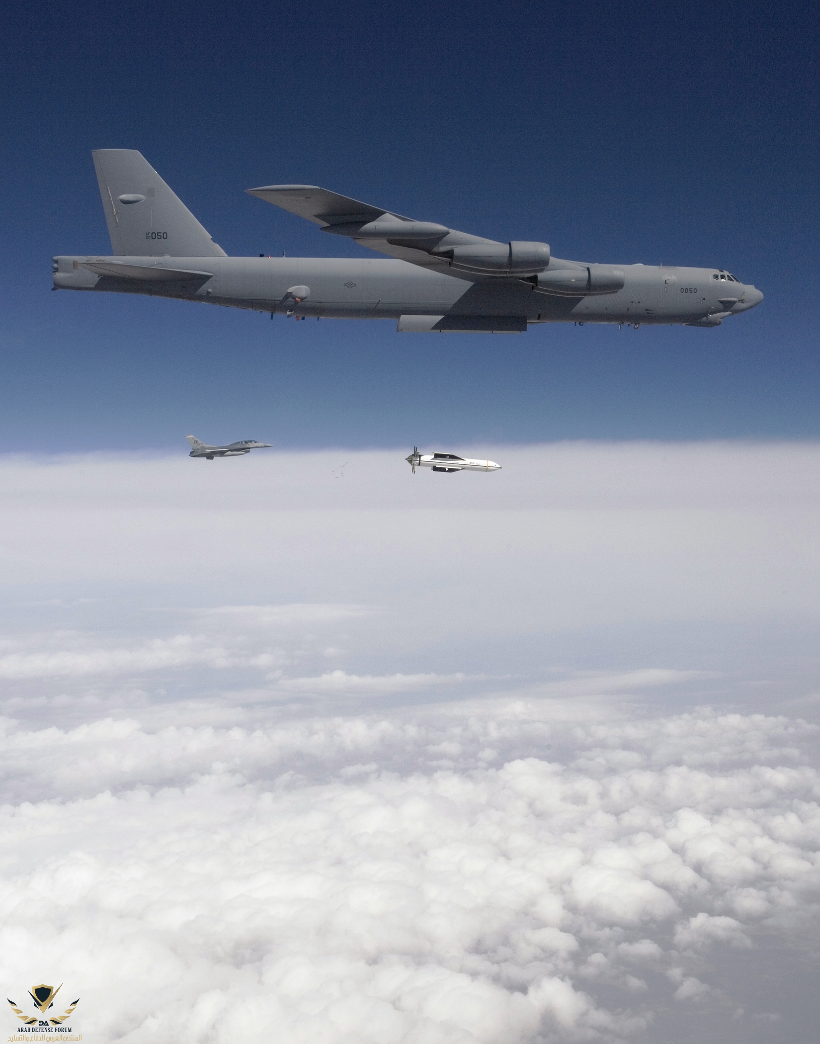 B-52_releases_the_MOP_during_a_weapons_test.jpg