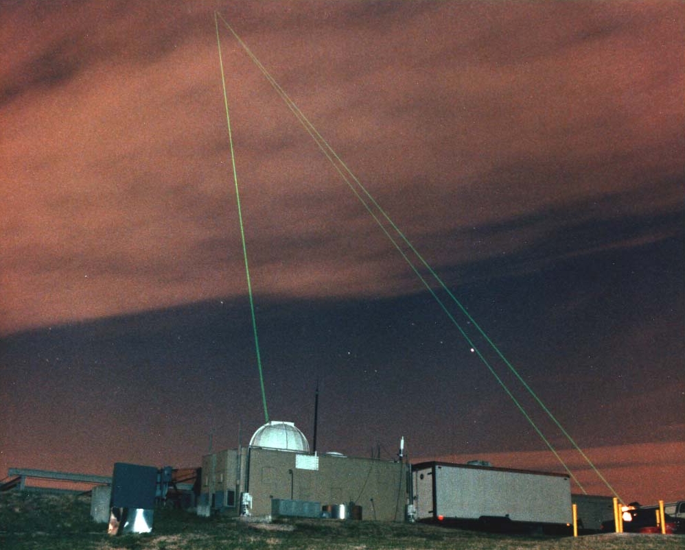 C03-retroreflector-beams-191429main_3beamslr.jpg