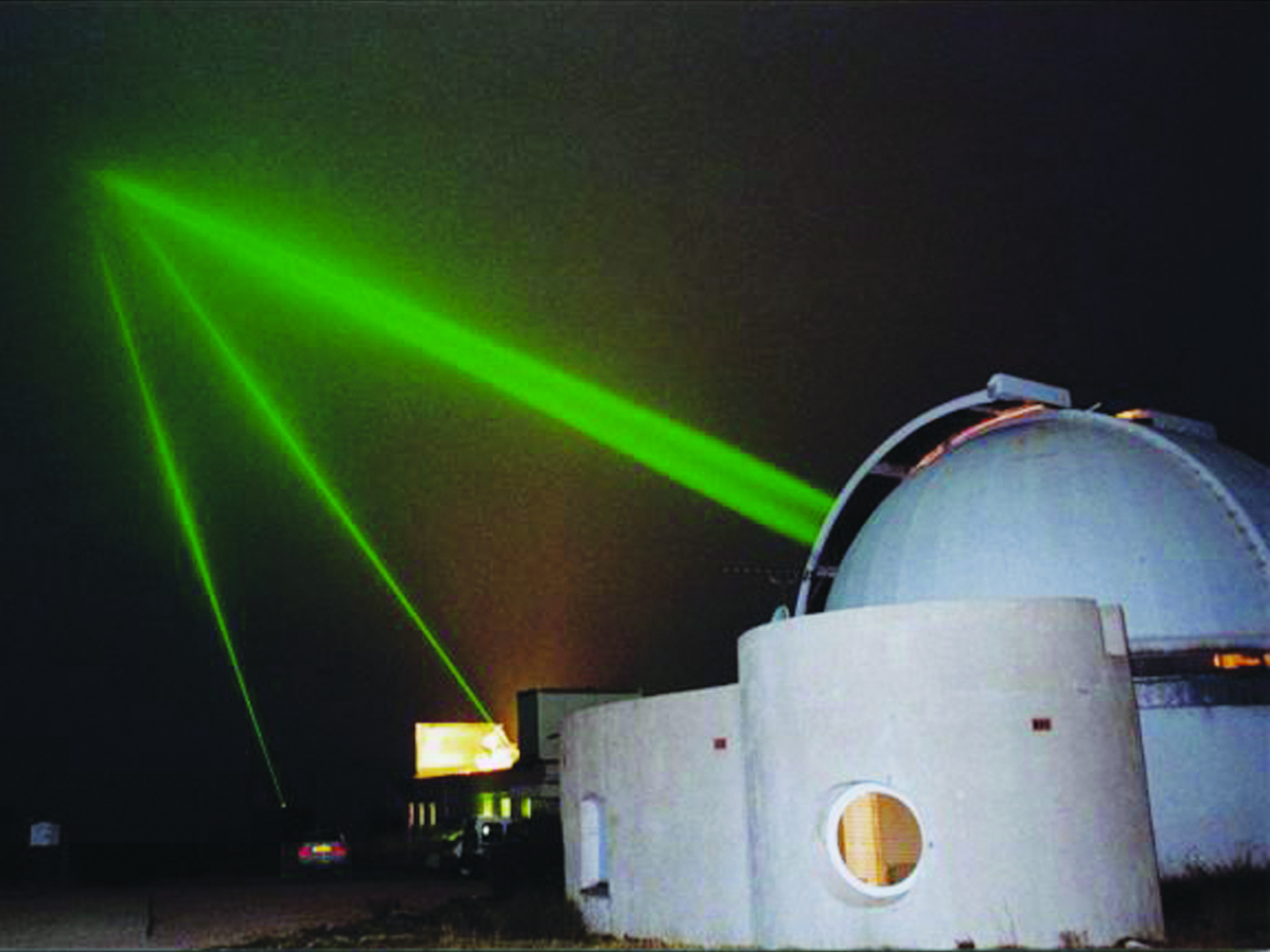 LunokhodLaserbeams_CAO4X3.jpg