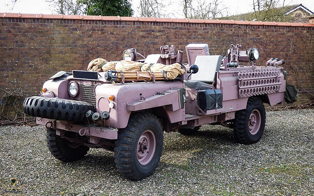 Legendary-Land-Rovers-Body-4-AR1242022.jpg