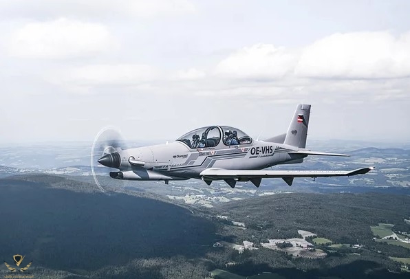 first-flight-of-diamond-dart-750-prototype-military-trainer-v0-uo49cb7rzy6b1.jpg
