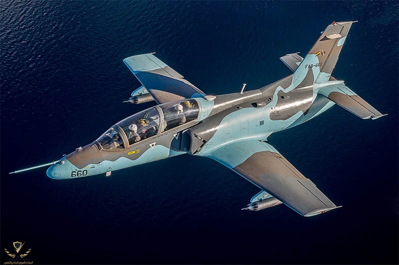 K-8W Fuerza Aerea Boliviana.jpg