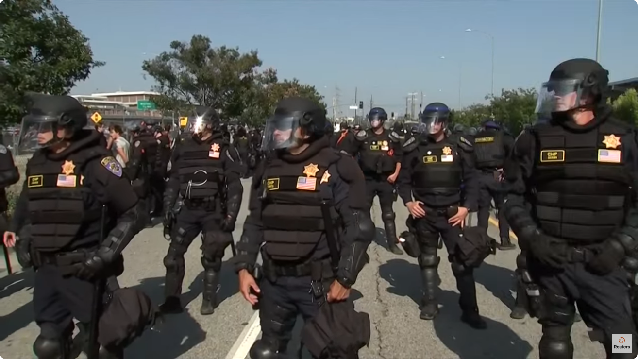 Screenshot 2025-06-11 at 02-50-50 LIVE Anti-ICE protest at Metropolitan Detention Center in Lo...png