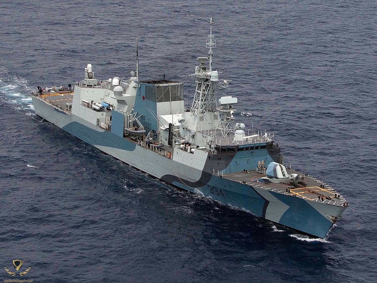 HMCS_Regina_(FFH_334)_underway_off_the_coast_of_Hawaii_(USA)_on_21_August_2020_(200821-N-JW440...jpg
