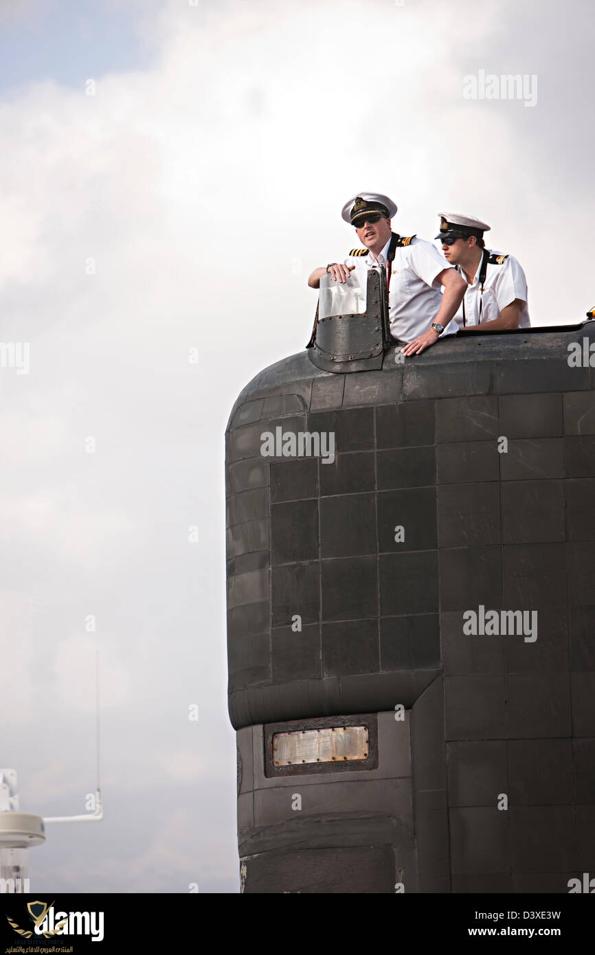 officers-on-lookout-tower-of-nuclear-submarine-hms-talent-egypt-D3XE3W.jpg