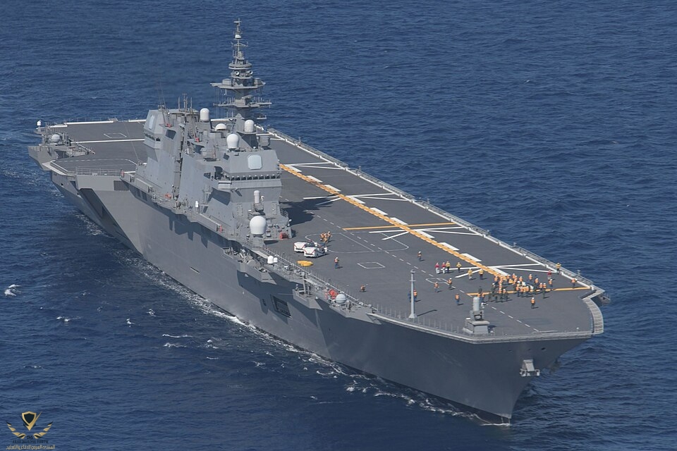 JS_Izumo（DDH-183）seen_from_the_sky_10-03-2021.jpg