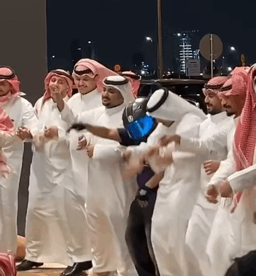 6012607533229807842 (online-video-cutter.com).gif