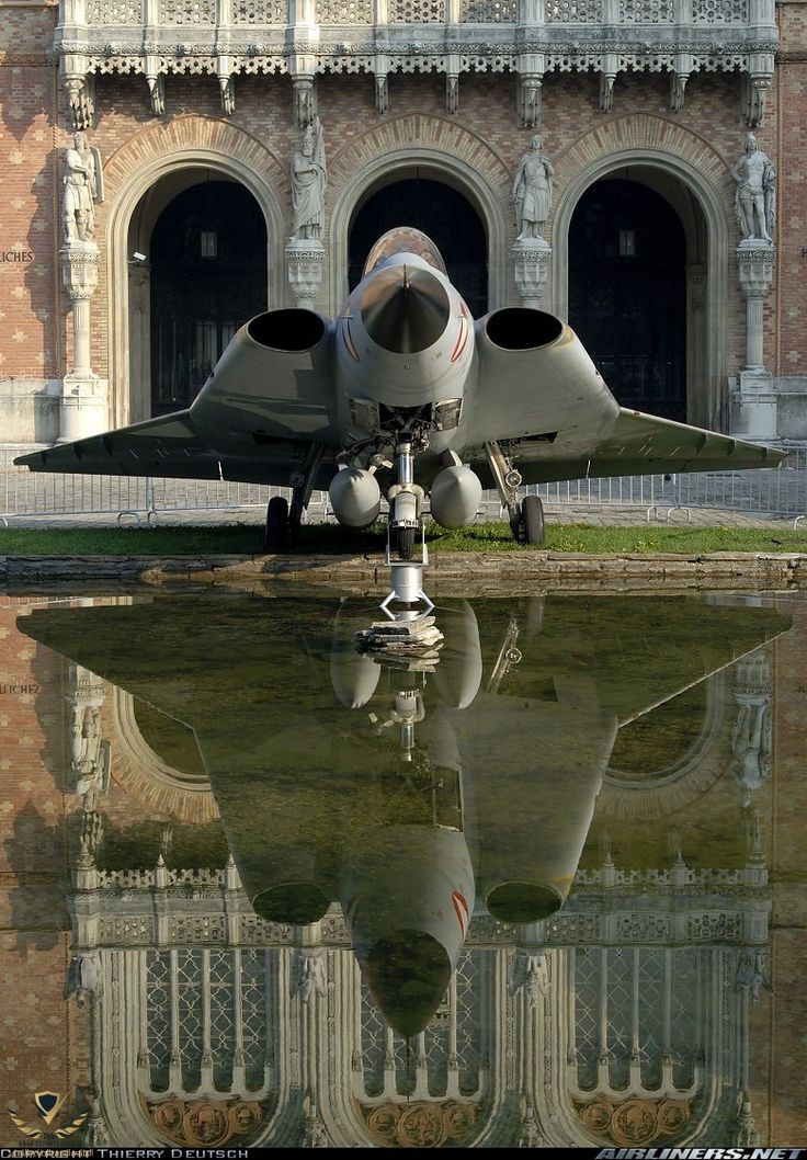 Saab 35 Draken.jpeg