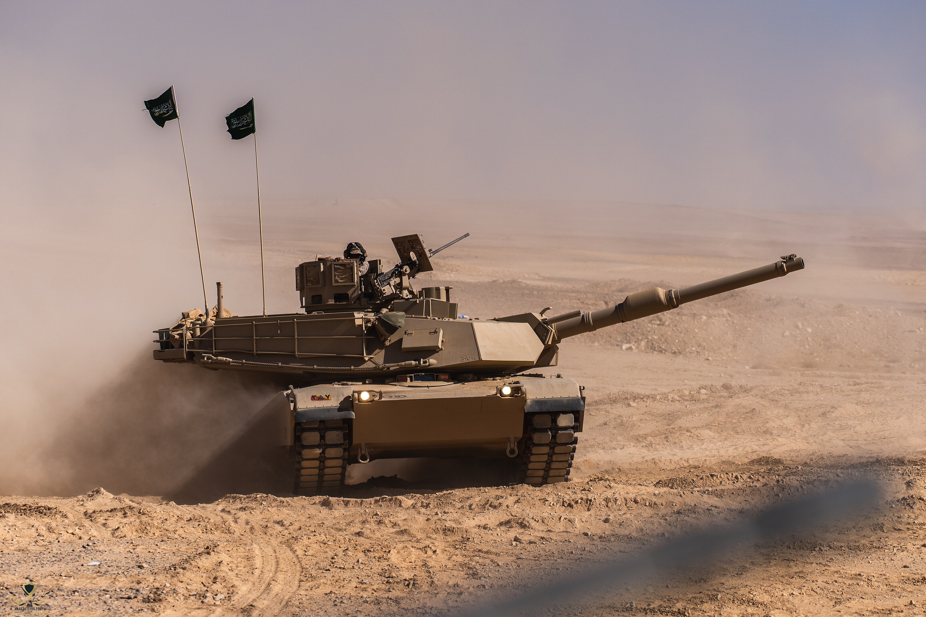 3240px-Saudi_tank_moves_into_position_220913-Z-XQ828-442.jpg