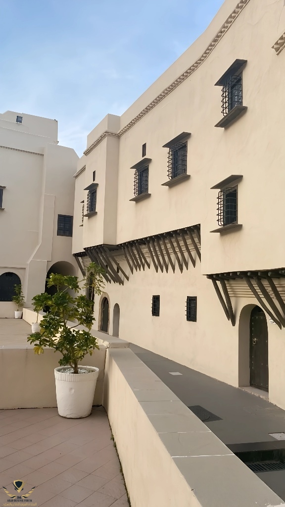 6c5ef5b5dafe35caf52b8ae18819ad11-artguru (1).jpg