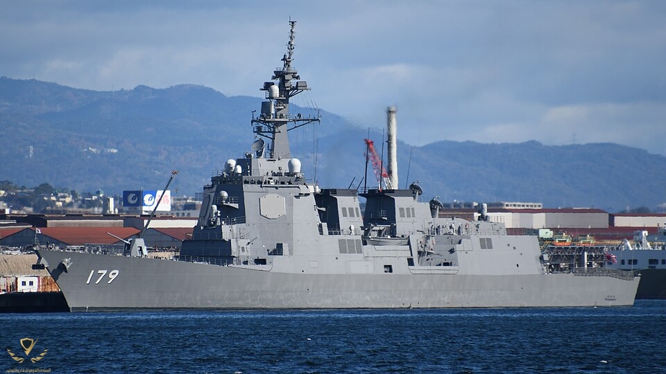 JS_Maya(DDG-179)_left_front_view_at_Port_of_Kobe_November_23,_2020_02.jpg