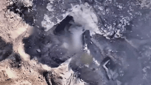 main-qimg-c90d7cc04e8a0ada97dbc73bad6e828d.gif
