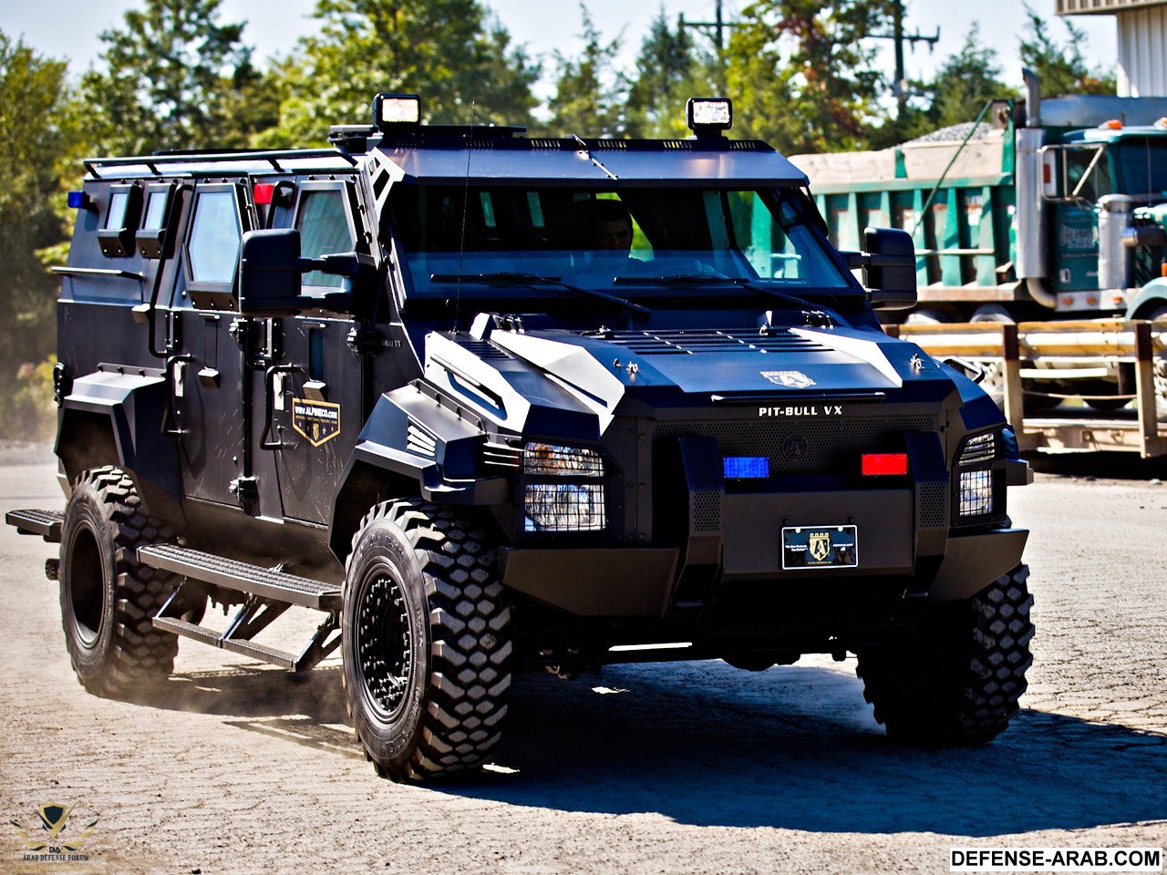 alpine_armoring_pit-bull_vx_4x4_4.jpg