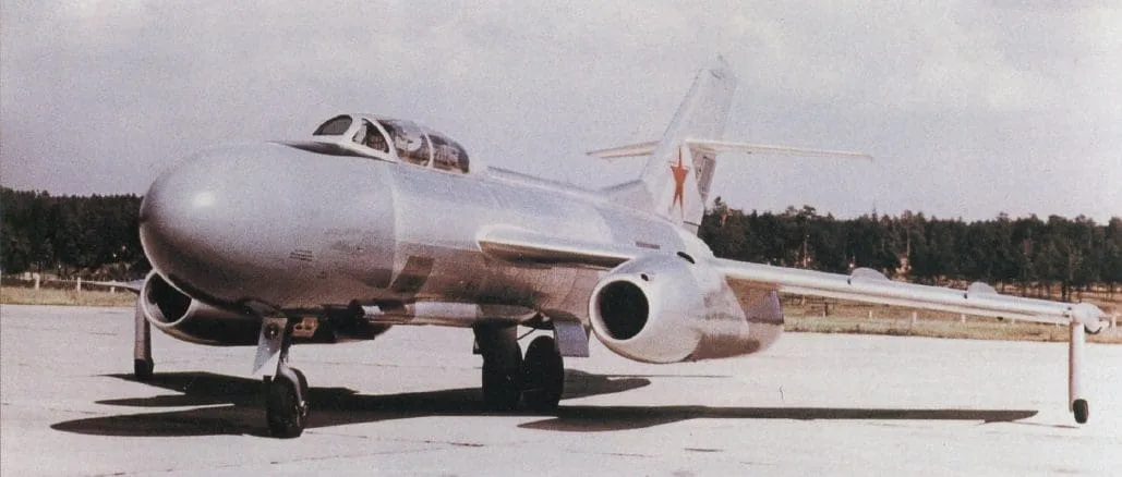 Yak-25M-00.webp