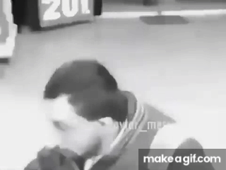 8U3yBk.gif