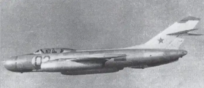 Yak-25M-PVO-en-vuelo.webp