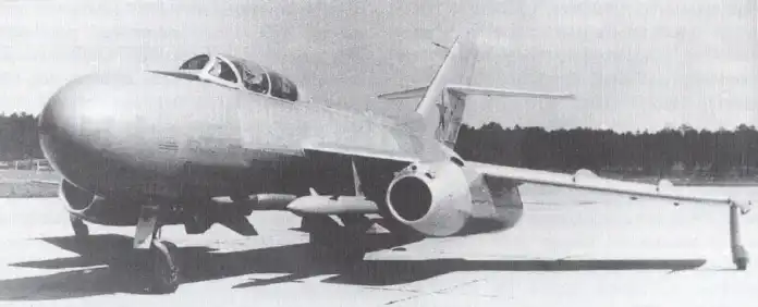 Yak-25K-8.webp