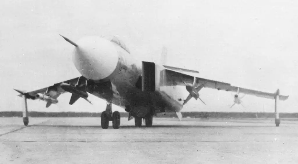 Yak-28-64_04-1024x564.webp