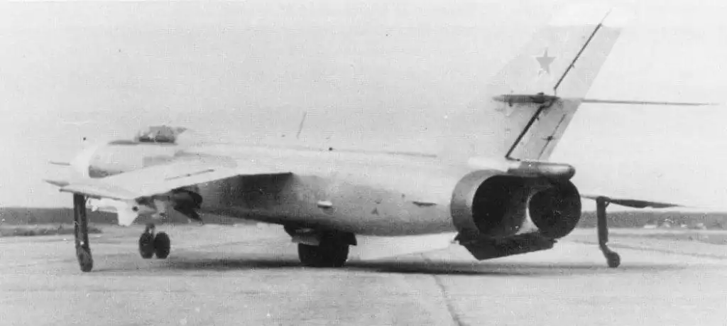 Yak-28-64_05-1024x459.webp