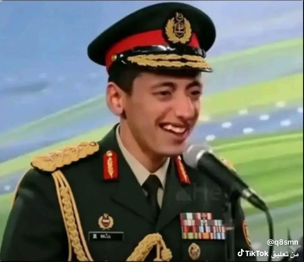 HIhhuxwW4AEVWLk.jpeg