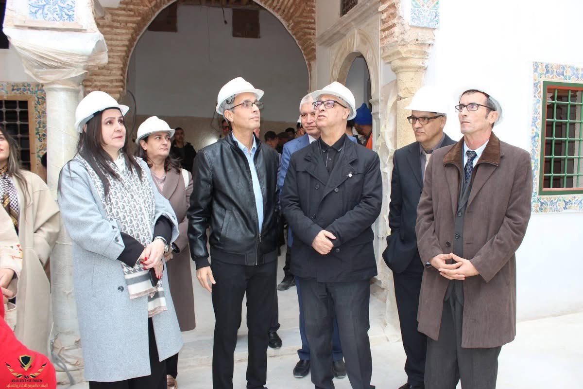 GhHQgQgXIAAL4e3.jpg