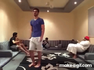 g5n7VC.gif