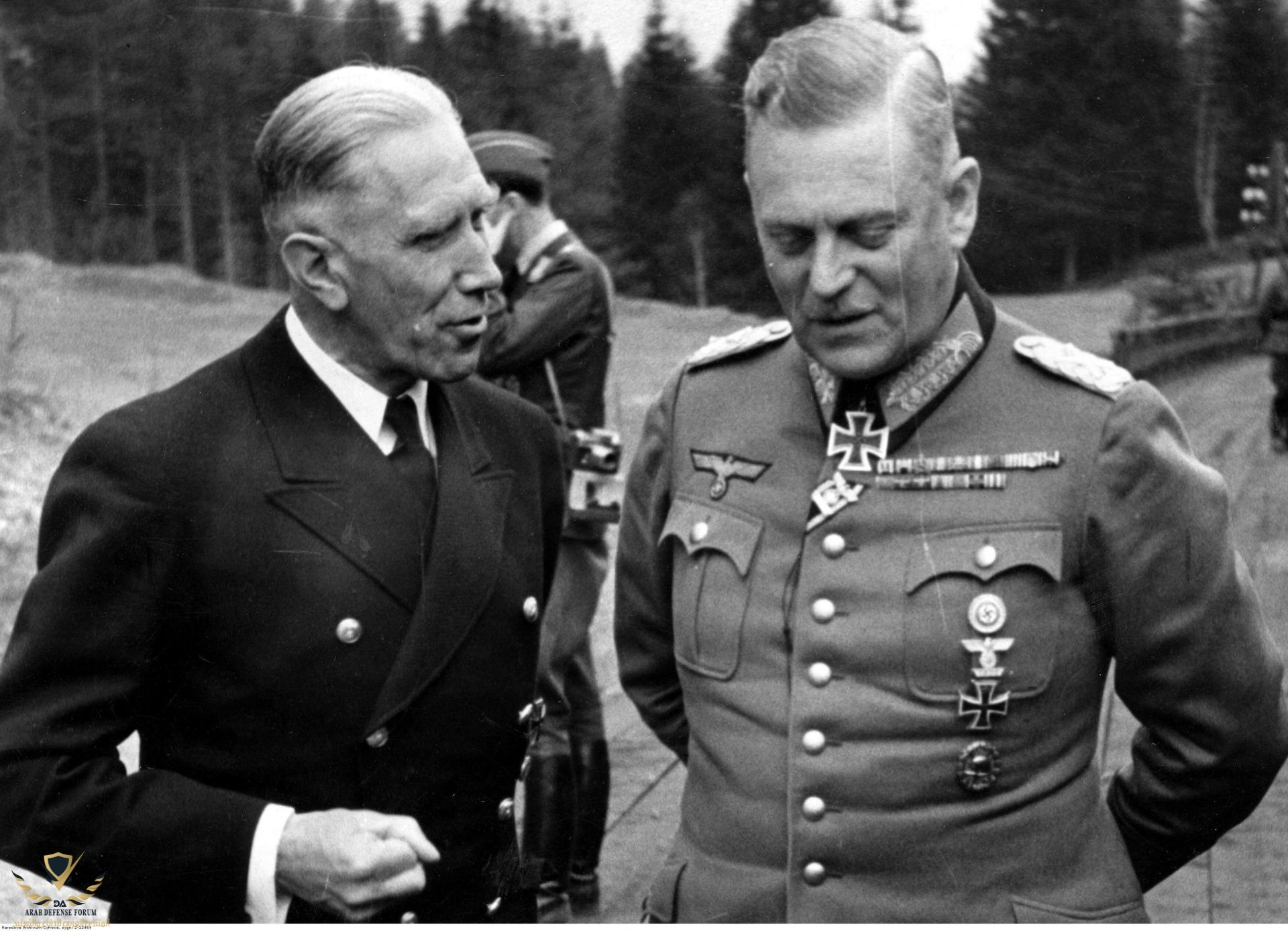 Franz-von-Papen-i-WIlhelm-Keitel-czerwiec-1941-1920x1387.jpg