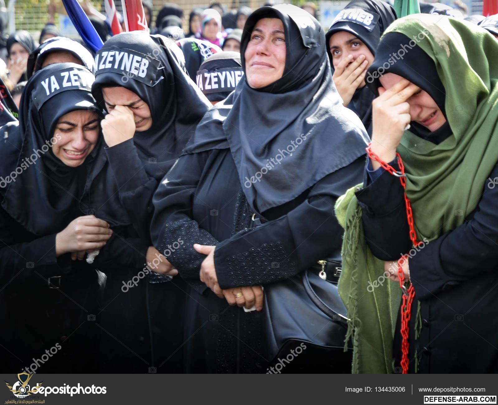 depositphotos_134435006-stock-photo-shia-muslim-women-are-crying.jpg