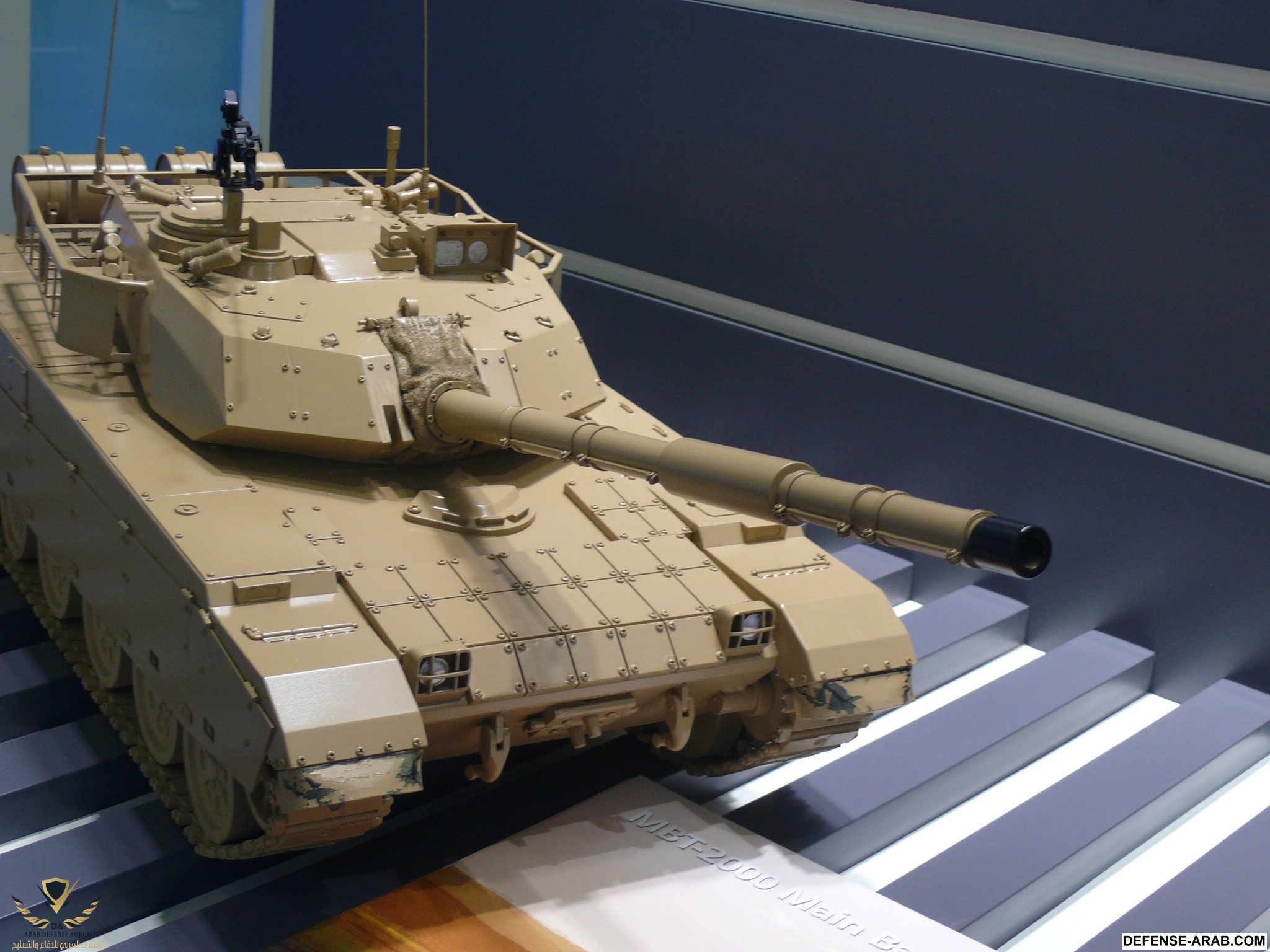 mbt_3000_mkt_eurosatory_2012_avant.JPG