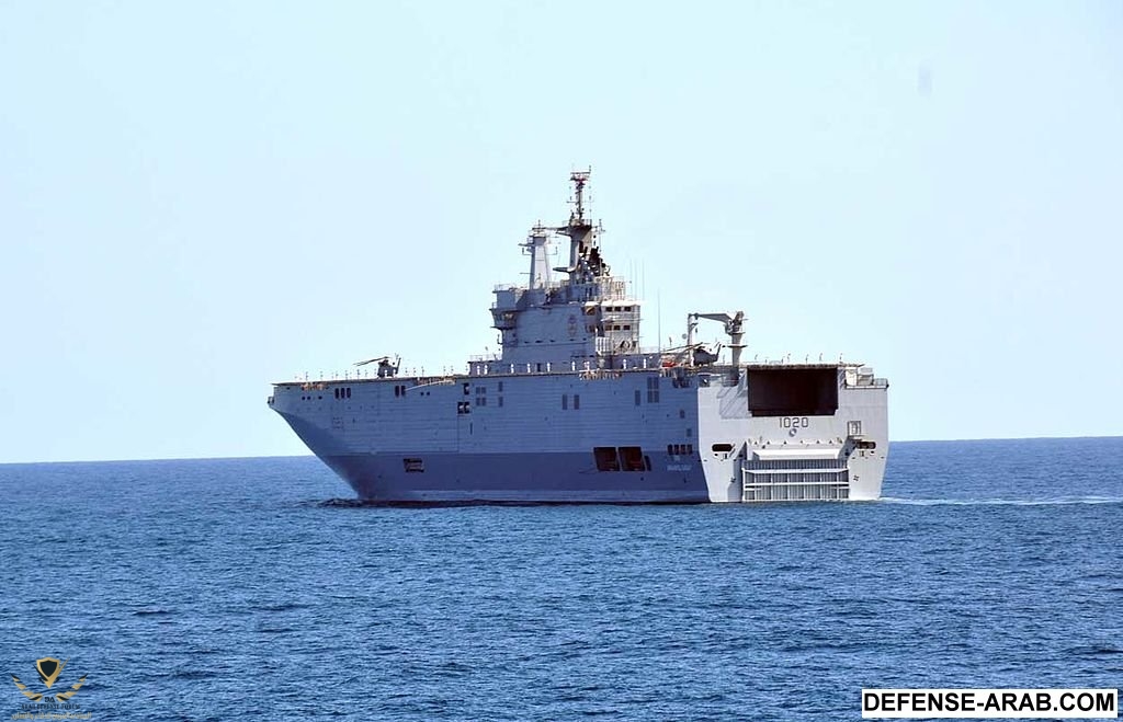ENS_Anwar_El_Sadat_(L1020)_Helicopter_Carrier.jpg