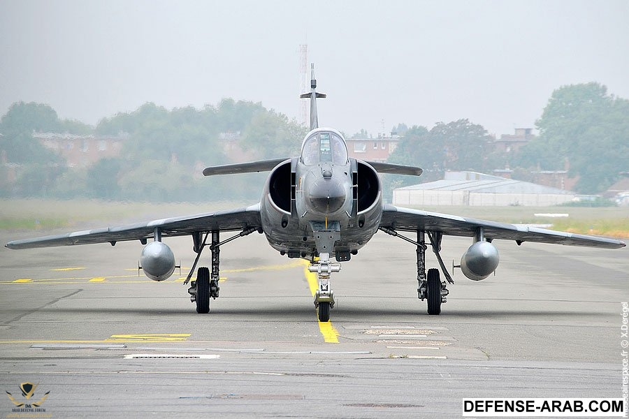 03-roulage-super-etendard-museeairespace.jpg