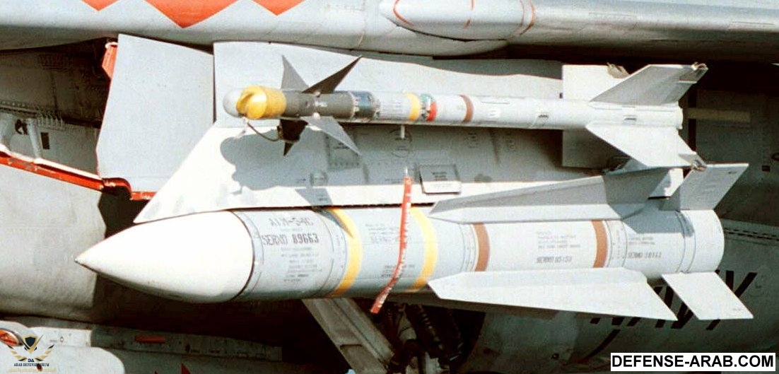 AIM-54_Phoenix_on_plane_cropped.jpg