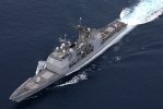 US_Navy_031109-N-9769P-076_Guided_missile_cruiser_USS_Lake_Champlain_(CG_57)_steams_in_the_Sou...jpg