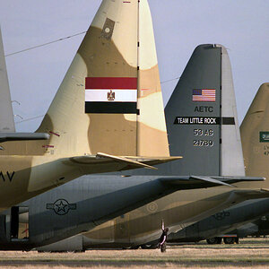 C-130 لثلاث دول بجانب بعض