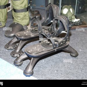 medeng-spider-anti-mine-boots-2FYTD3J.jpg