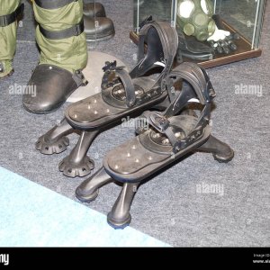 medeng-spider-anti-mine-boots-2FYTD2W.jpg