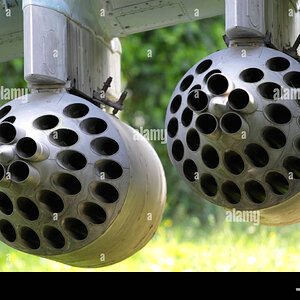 rocket-pods-for-57mm-unguided-rockets-under-the-stub-wing-of-a-mil-C98K2N.jpg