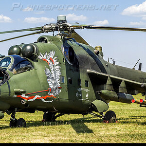 739-polish-air-force-mil-mi-24-v-hind-e_PlanespottersNet_847566_734af65fca_o.jpg