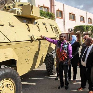 Burundi_army_operating_Fahd-300_4x4_APC_armored_personnel_carriers_1.jpg