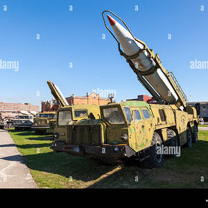 launcher-with-rocket-missile-complex-elbrus-scud-b-in-togliatti-technical-E021AK.jpg